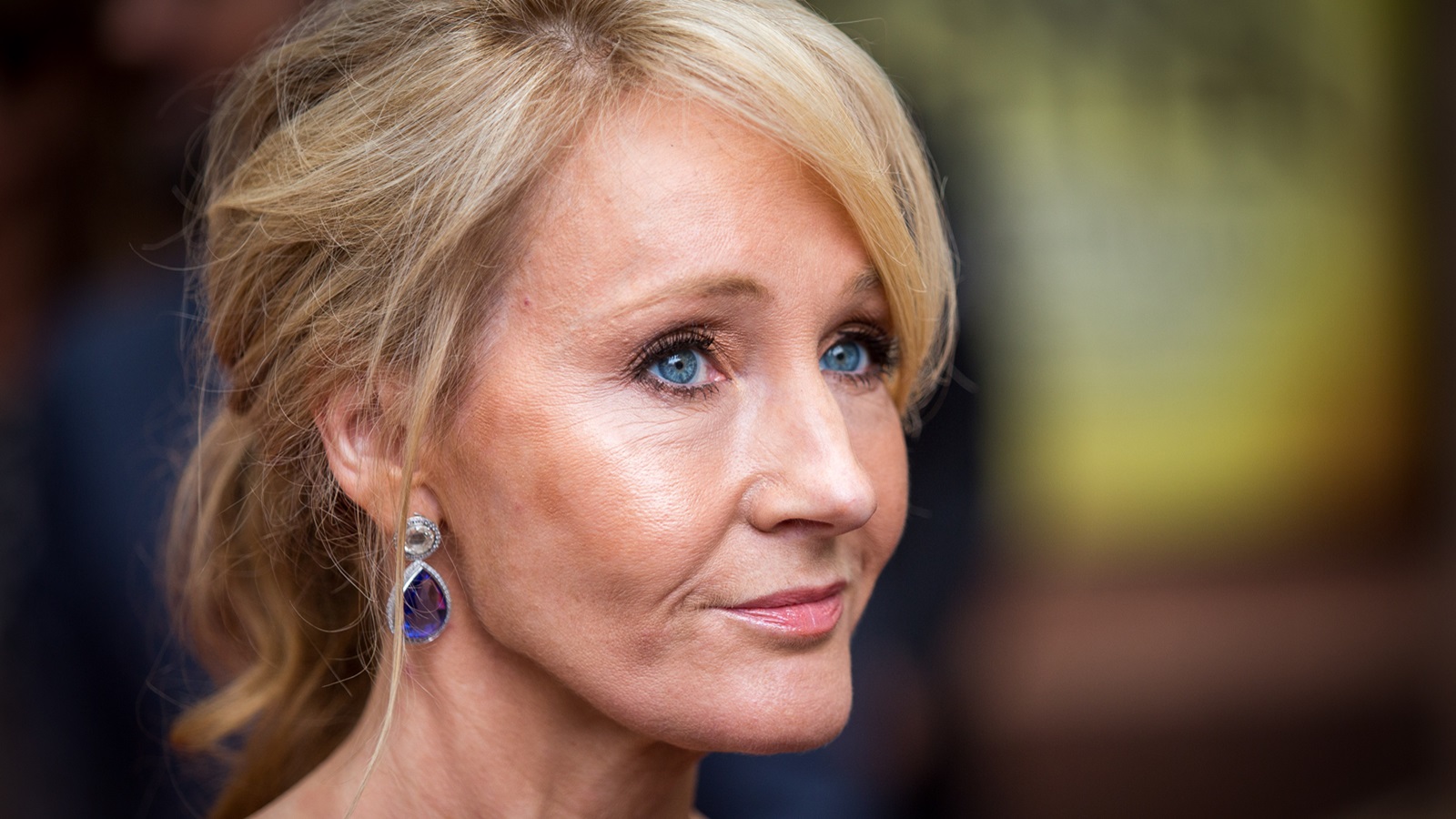 J.K. Rowling minaccia di fare causa a un sito di fan che ha condiviso false informazioni sulla sua famiglia