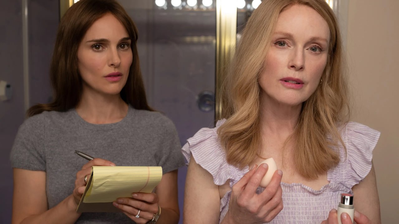 Natalie Portman con Julianne Moore in May December