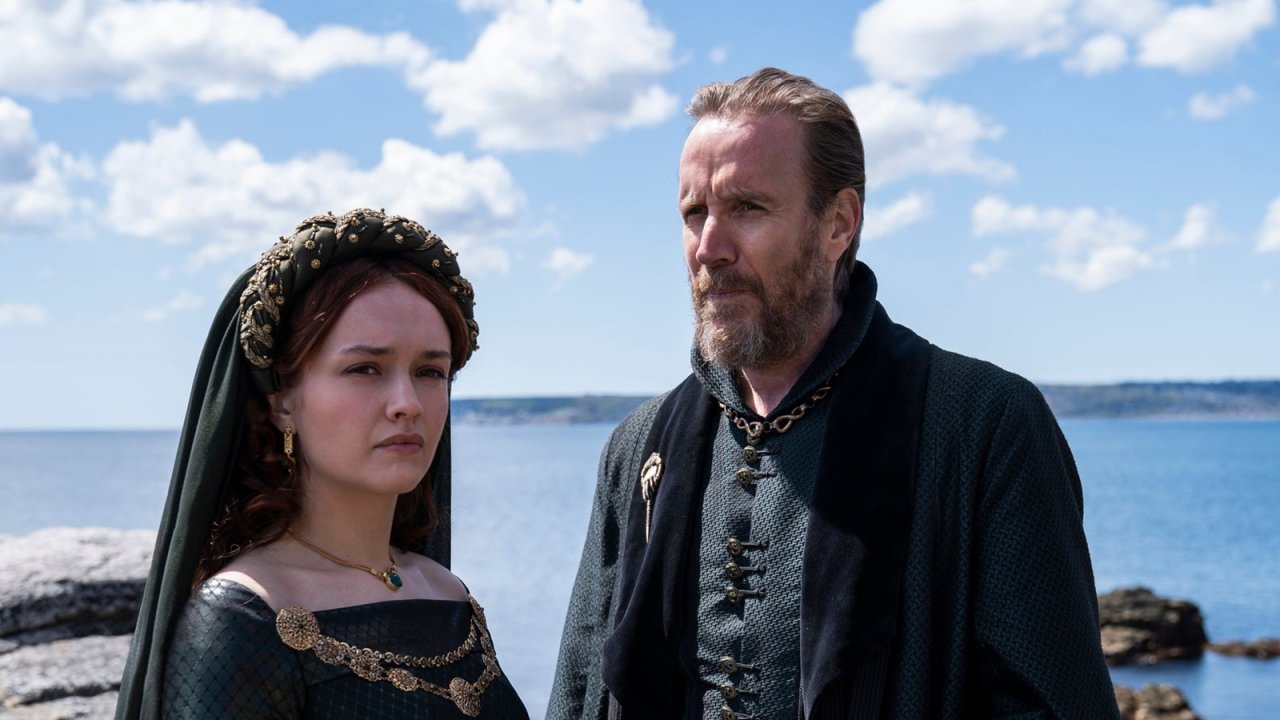 Rhys Ifans e Olivia Cooke di nuovo insieme nel cast della commedia horror The Scurry