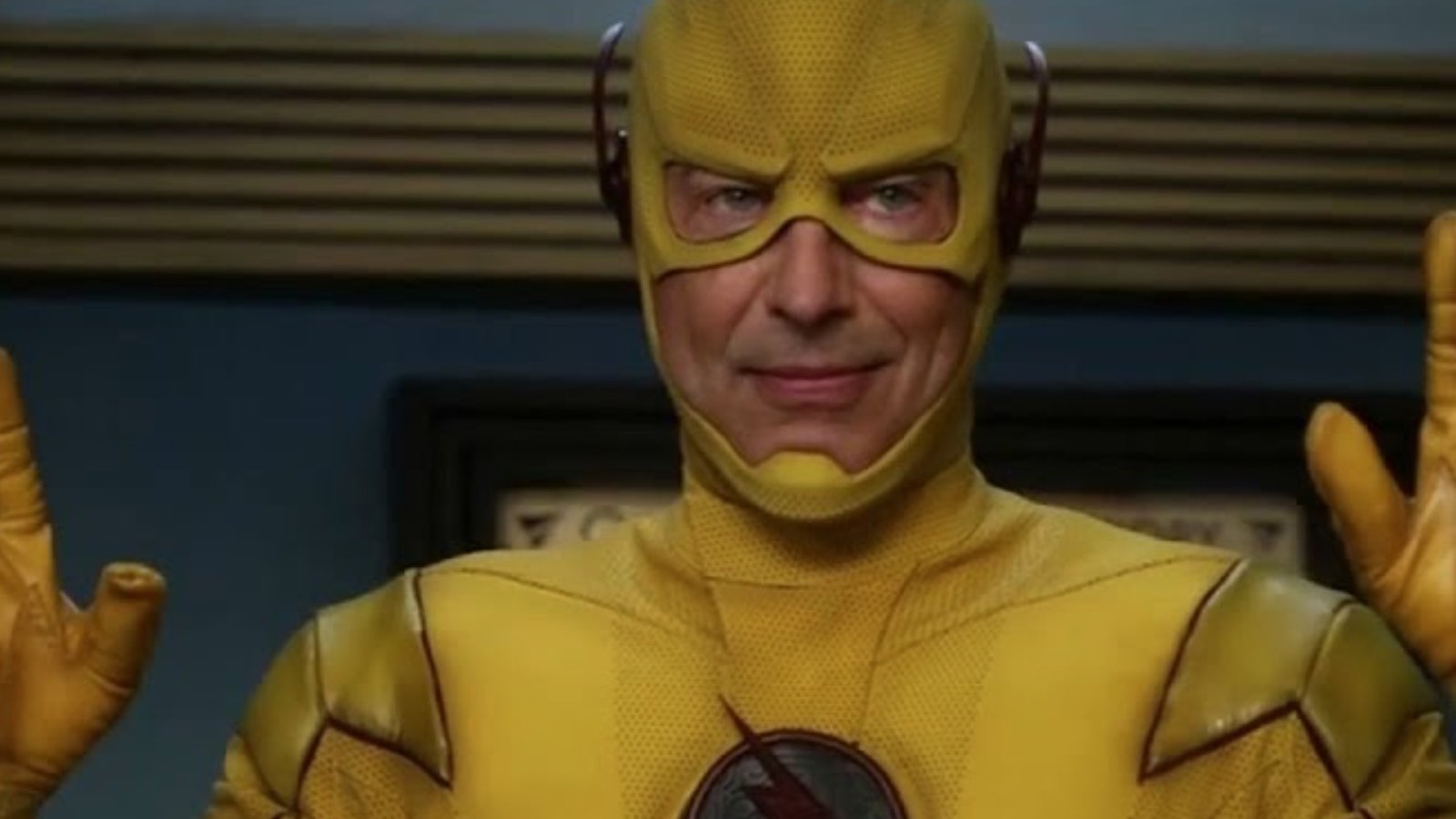 The Flash, Tom Cavanagh vorrebbe tornare nei panni di Reverse Flash nel DCU, James Gunn risponde