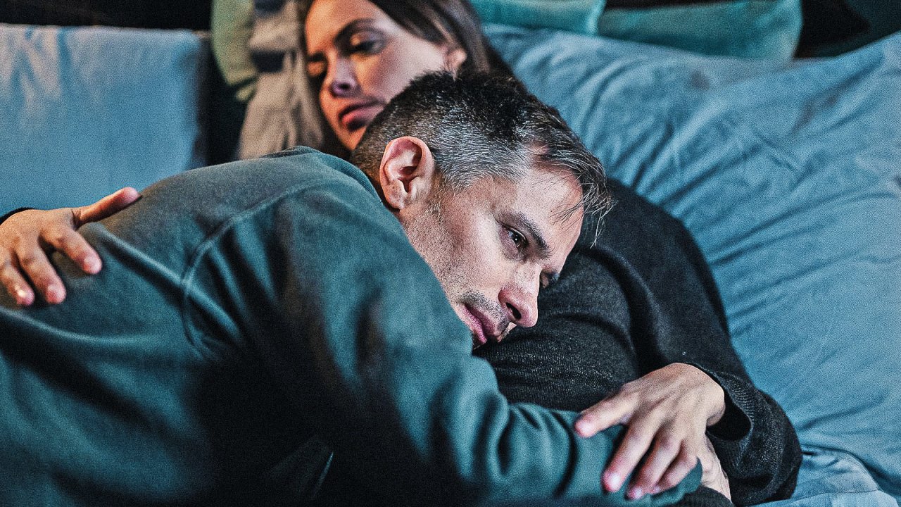 Another End: Gael Garcia Bernal, Bérénice Bejo e un film come metafora contemporanea