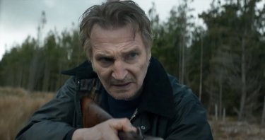 In The Land Of Saints And Sinners Liam Neeson 4