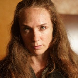 In the Land of Saints and Sinners: Kerry Condon in un primo piano