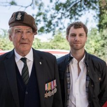 The Last Rifleman: Pierce Brosnan, Desmond Eastwood in una scena del film