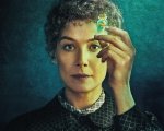 Radioactive, la recensione: su Prime Video un bio-pic altalenante