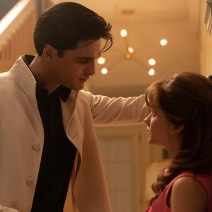 Priscilla: Jacob Elordi e Cailee Spaeny in un frame del film