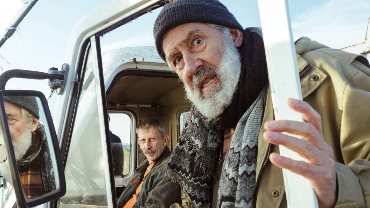 Alessandro Benvenuti: al via il crowdfunding per finanziare il cortometraggio C’è da comprare il latte