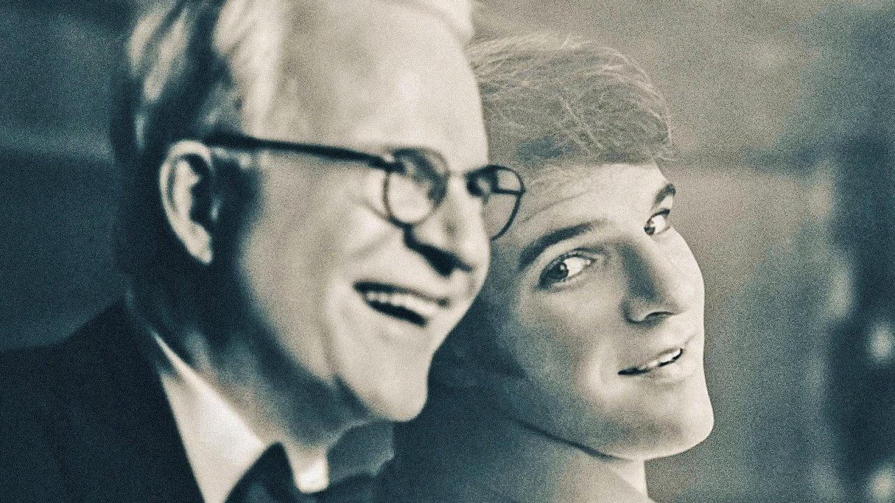 STEVE! (martin), la recensione: le due parti di una comicità malinconica