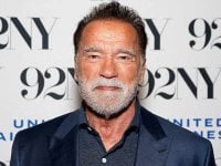 Arnold Schwarzenegger posta la foto del pacemaker e assicura: 'Ad aprile sarò sul set di FUBAR 2'