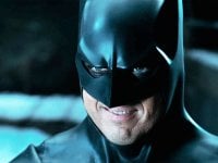 Batman, Michael Keaton ricorda l'allenamento errato: 'Con meno muscoli avrei avuto più spazio per respirare'