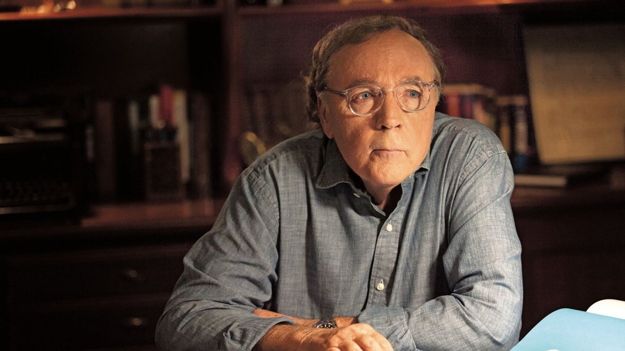 James Patterson ha lavorato alla docuserie Unsolved, collaborando con Fox Nation