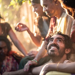 Monkey Man: Dev Patel in una sequenza