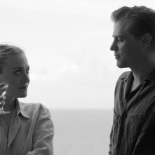 Ripley: Andrew Scott e Dakota Fanning una scena