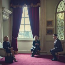 Scoop: Gillian Andeson e Billie Piper in una scena del film