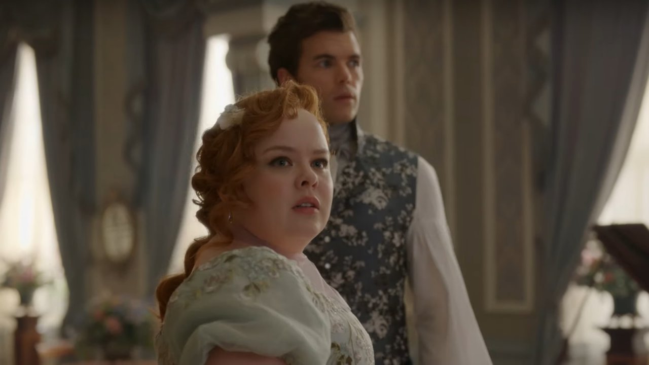 Bridgerton: Nicola Coughlan ha preteso una versione con meno nudità da mostrare alla sua famiglia