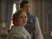 Bridgerton: Nicola Coughlan ha preteso una versione con meno nudità da mostrare alla sua famiglia