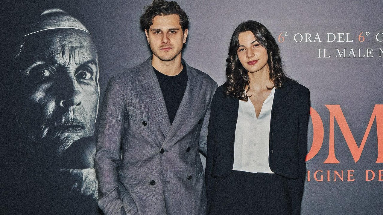 Omen - L’origine del presagio e un'anima italiana incarnata da Andrea Arcangeli e Nicole Sorace