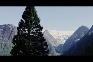 La canzone della terra - Clip 'La poesia delle montagne'