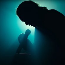 Joker: Folie à Deux - la silhouette di Joaquin Phoenix in controluce