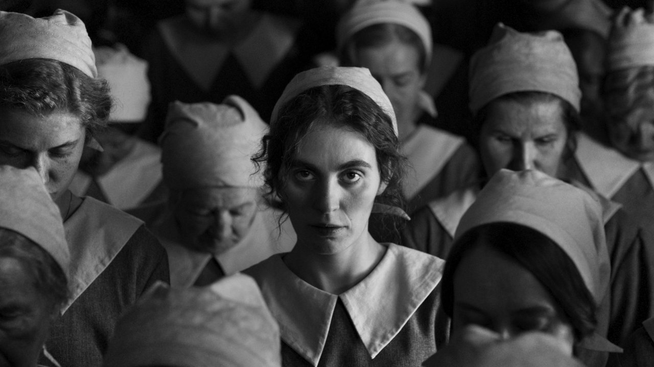 Una scena di The Girl with the Needle