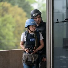 Civil War: Kirsten Dunst, Cailee Spaeny in una scena del film