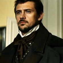 The Cursed: Boyd Holbrook in una scena del film