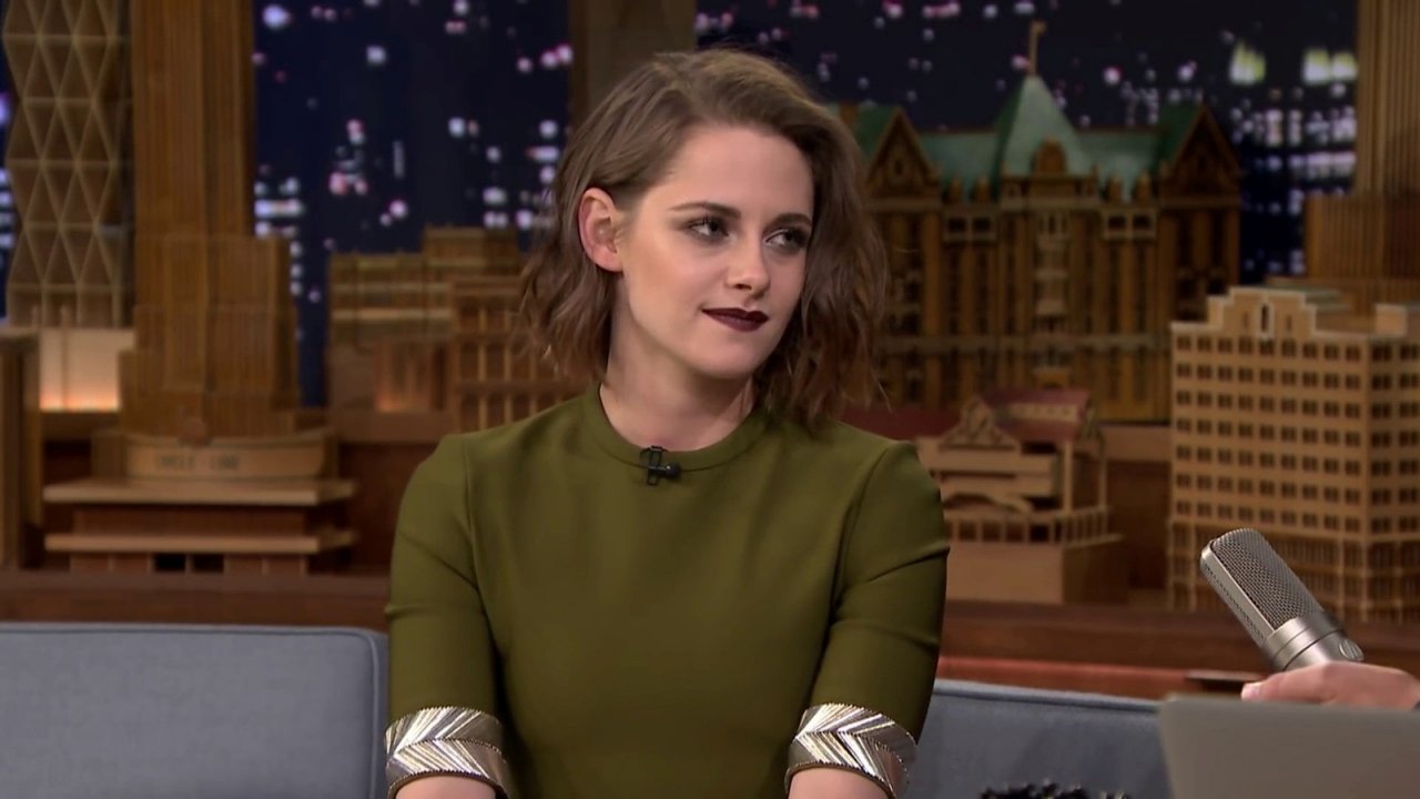 Kristen Stewart nella prima foto di Sacramento, commedia diretta da Michael Angarano