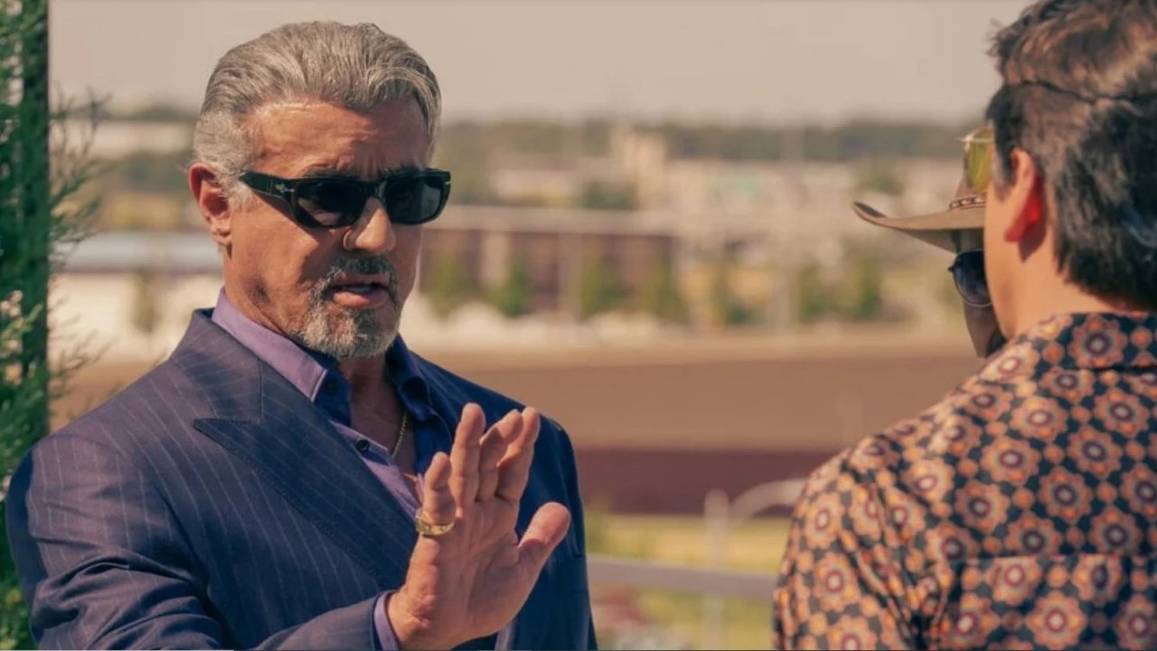 Tulsa King 2: Sylvester Stallone prova a far dimenticare lo scandalo delle comparse con una foto dal set