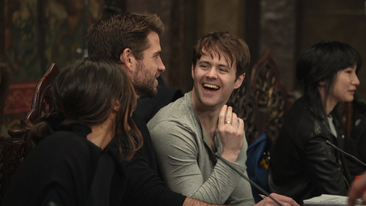 The Witcher 5 sarà l'ultima stagione della serie Netflix, Liam Hemsworth nel video e nelle foto del table read
