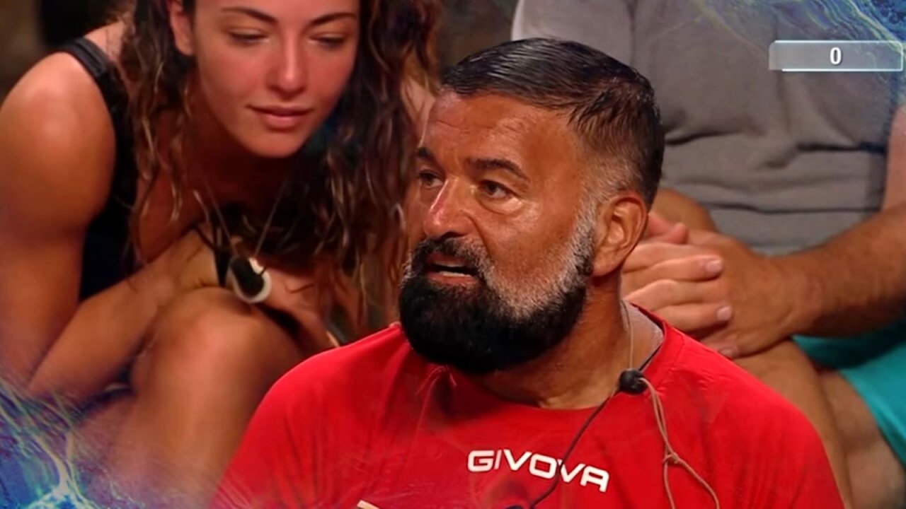 Isola dei Famosi 2024, Peppe di Napoli si è ritirato: 'Sono stanco' - Televoto annullato (VIDEO)