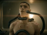 Rebel Moon: Ed Skrein ha una scena di sesso esplicito con un alieno nella director's cut