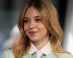 La produttrice che ha criticato Sydney Sweeney rimpiange i commenti contro l'attrice: 'Non sono nel mio stile'