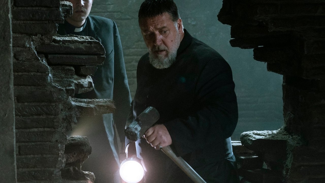 The Exorcism: Russell Crowe (e ancora gli esorcismi) nella prima immagine dell'horror