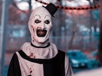 Terrifier 3: i fan vogliono un cestello per popcorn a forma di testa di Art il Clown, lanciata la petizione