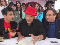 Viva Rai 2, stoccata di Fiorello: 'Il 72% degli italiani è antifascista, il 28% manda il curriculum in Rai'