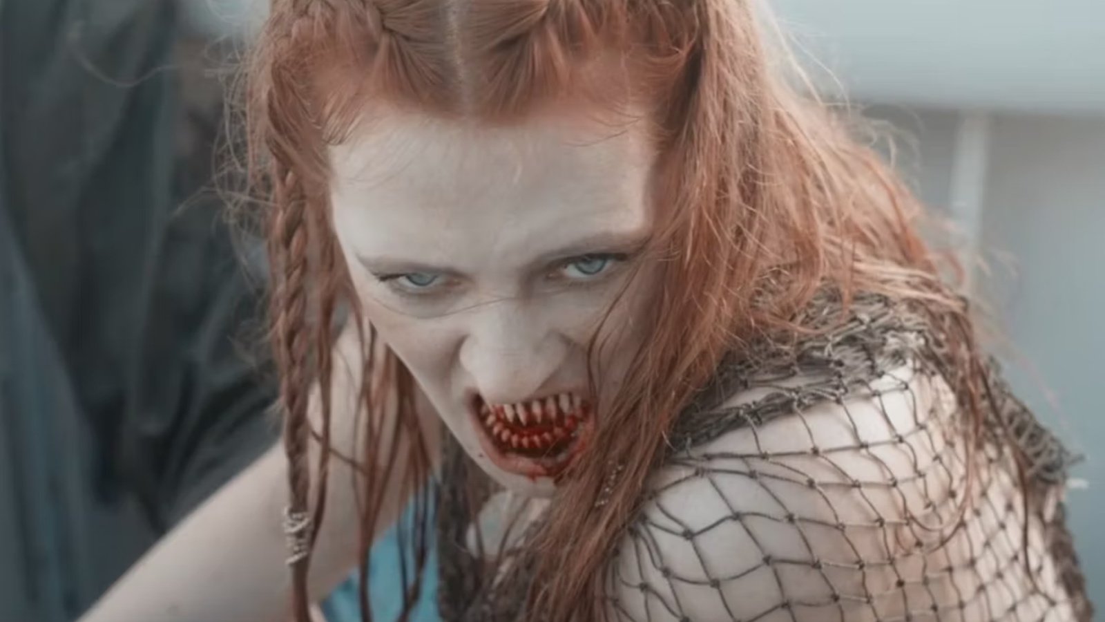 La sirenetta: Ariel/Aurora è assetata di sangue nel trailer della versione horror