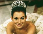 Anne Hathaway conferma che 'The Princess Diaries 3 è a buon punto', ma manca l'annuncio