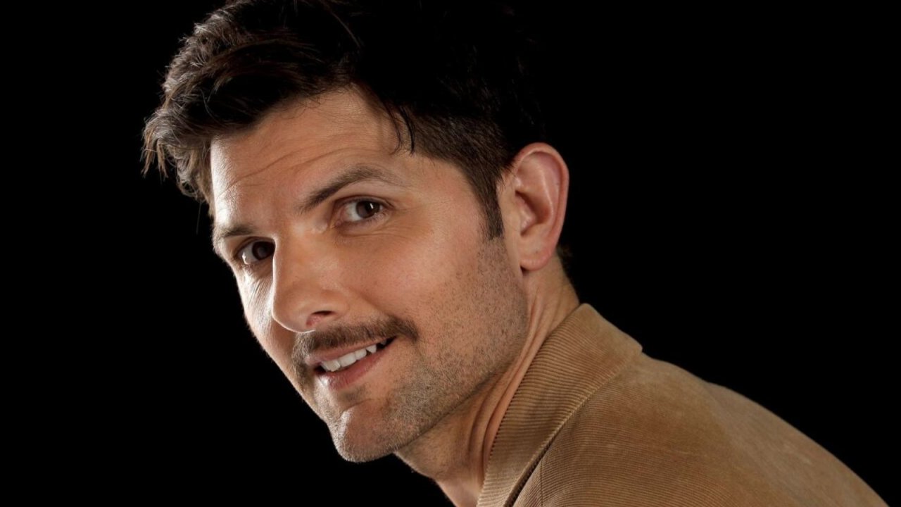 Adam Scott debutta alla regia e recita nel thriller Double Booked
