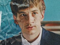 Una spiegazione per tutto, recensione: il fallimento di un paese diventa un racconto generazionale