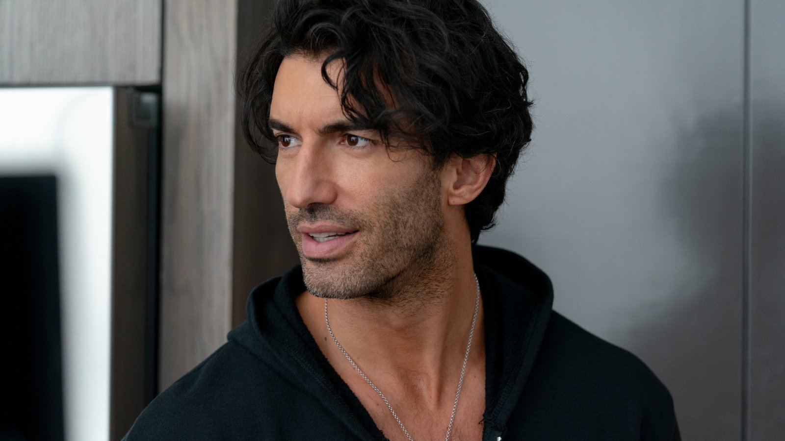 Primo piano di Justin Baldoni in It Ends With Us