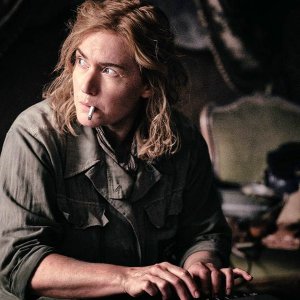 Lee: Kate Winslet in un'intensa immagine del biopic