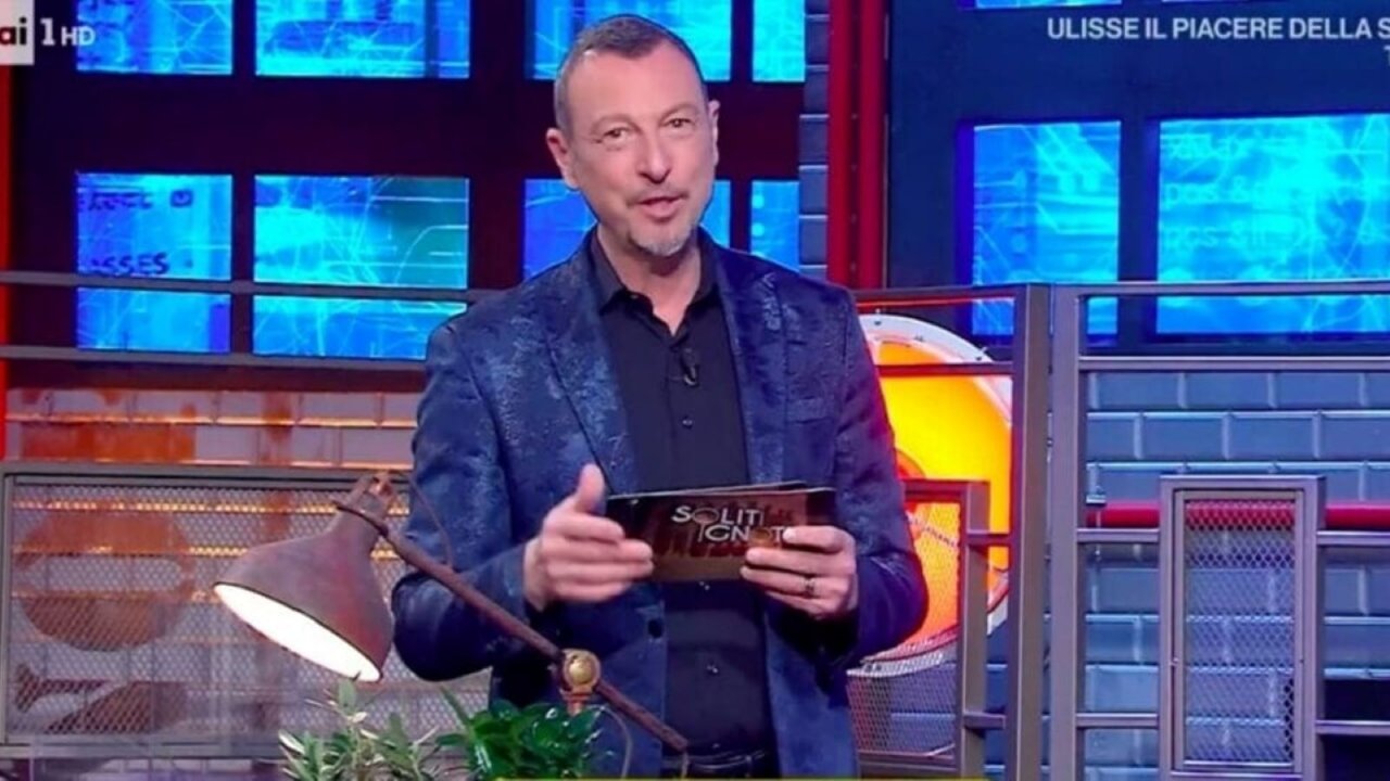 Amadeus si porta I Soliti Ignoti su Nove: Ecco cosa sta succedendo e l’autogol della Rai