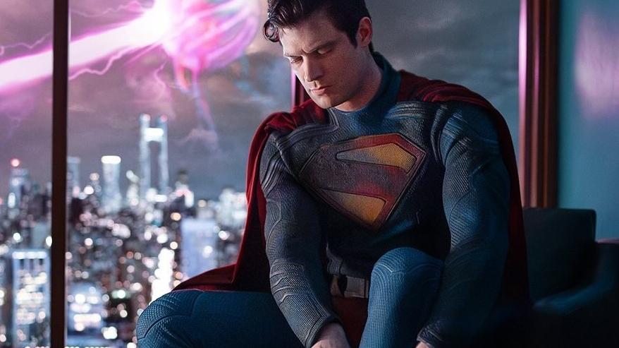 La vestizione del supereroe