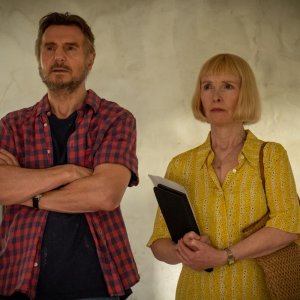 Made in Italy - Una casa per ritrovarsi: Liam Neeson, Lindsay Duncan in una scena del film