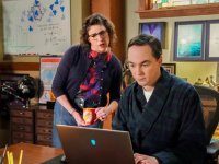 Jim Parsons e Mayim Bialik nelle prime foto dell'episodio finale di Young Sheldon