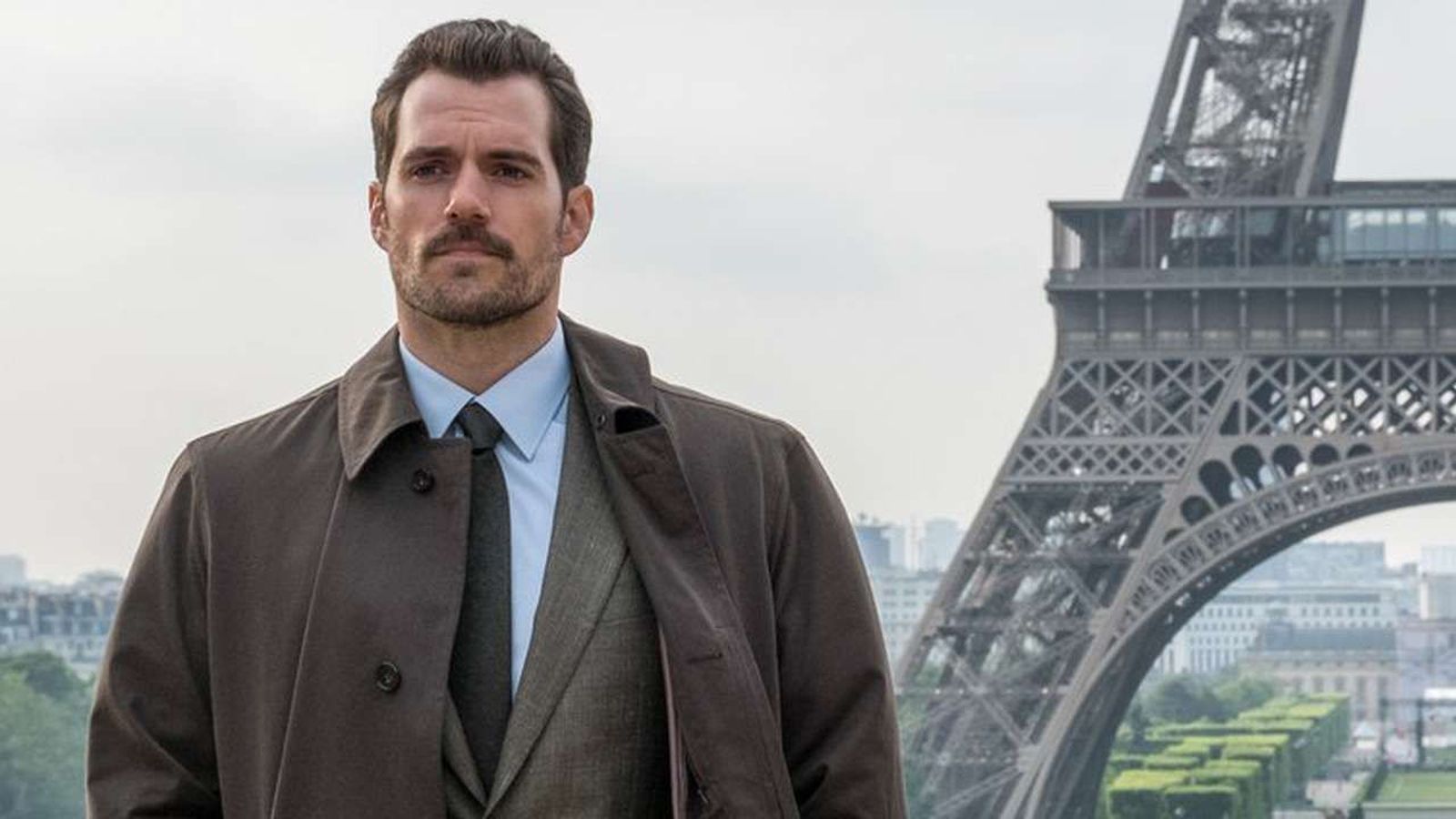 Mission: Impossible - Fallout, Henry Cavill non ha potuto girare l'acrobazia in moto: 'Non avevo la patente'