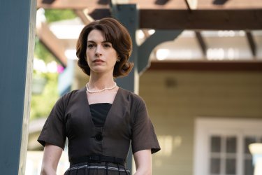 Mothers Instinct Anne Hathaway 2