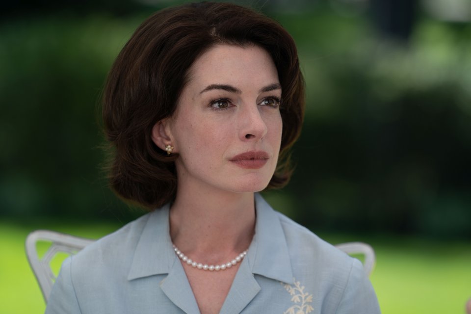 Mothers Instinct Anne Hathaway 4