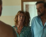 Ricchi a tutti i costi: Christian De Sica e Angela Finocchiaro killer da strapazzo nel trailer del sequel