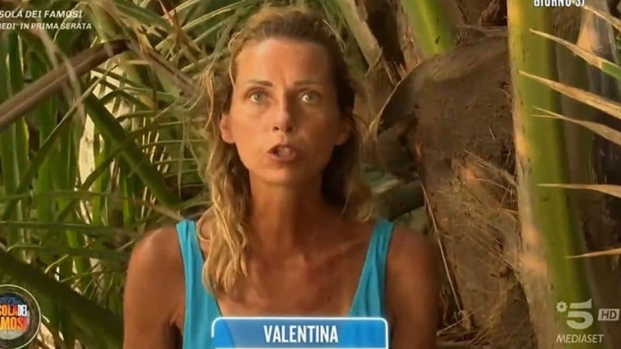 Isola dei Famosi 2024: Valentina Vezzali svela chi le manca in questi giorni e accusa: “Qui sono tutti morti”